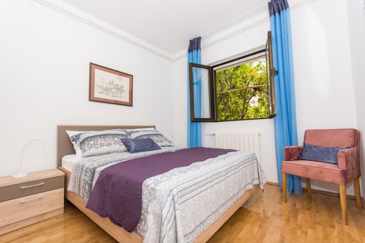 Holiday Home Ruzmarin Trogir Eksteriør billede